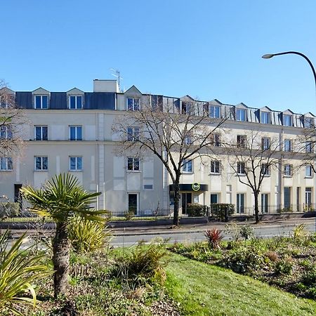 ホテル イビス スタイルズ サンモール クレテイユ Saint-Maur-des-Fossés エクステリア 写真